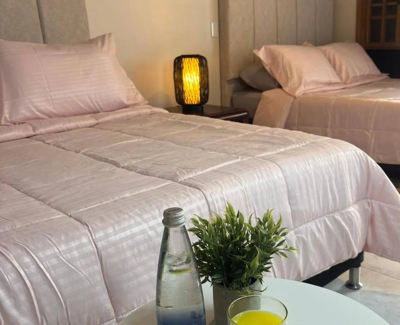 Casa La Morada Hotel Medellín Casa de hóspedes